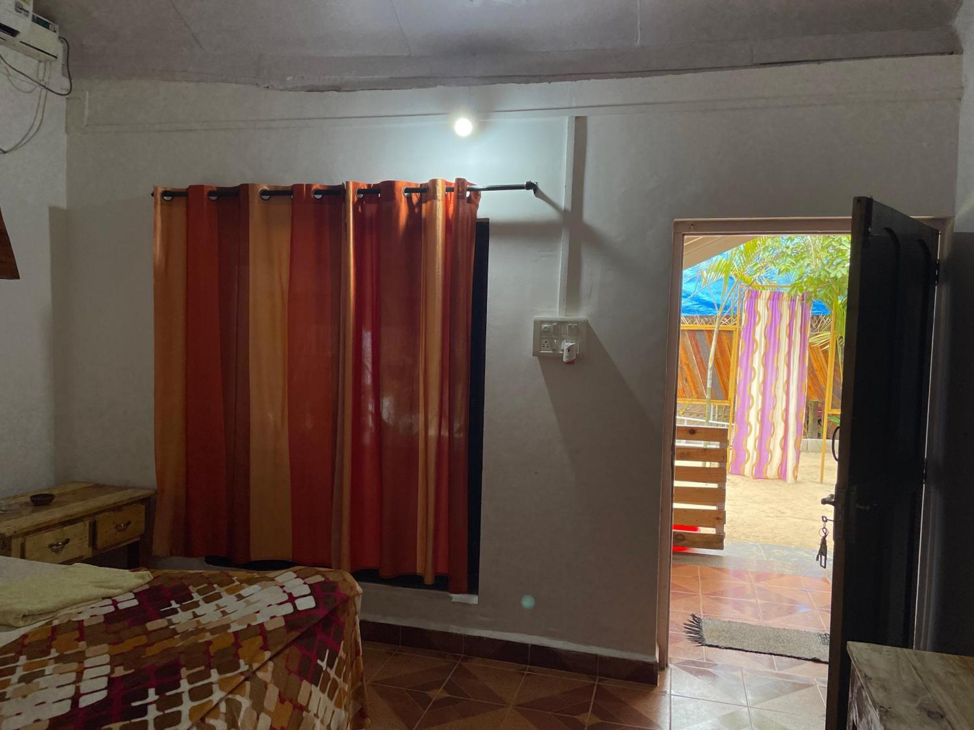 Hotel Ducknchill-Agonda Extérieur photo